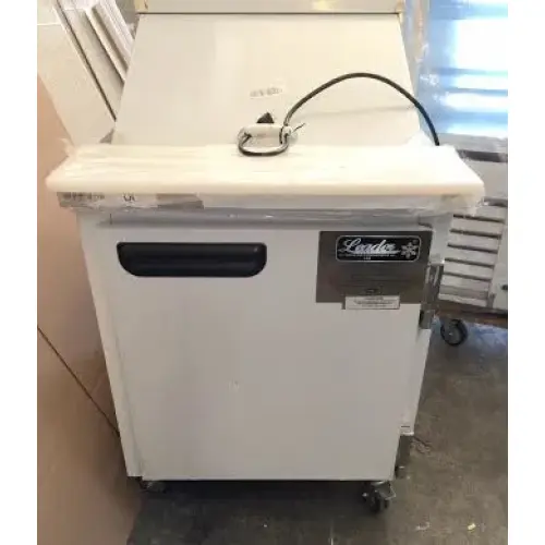 Leader LM27 - 27" Refrigerated Sandwich / Salad Prep Table