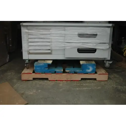 Leader LB50ES - 50" Chef Base Refrigerator